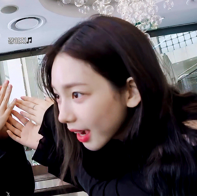 (스압)은근 귀여운 카리나.gif | 인스티즈