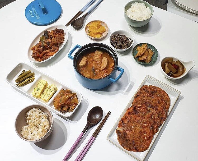 반찬 수가 시청자 수보다 많다는 BJ유영진의 밥상 | 인스티즈