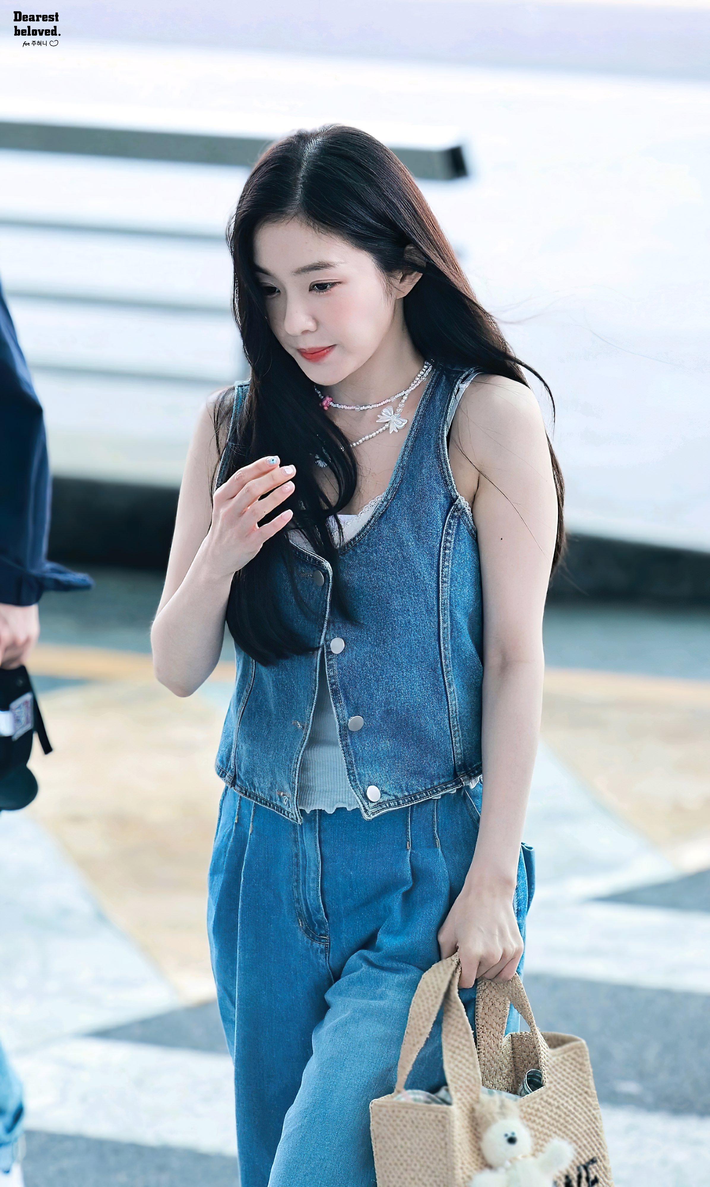 최근 공항 출국하는 아이린.jpgif | 인스티즈