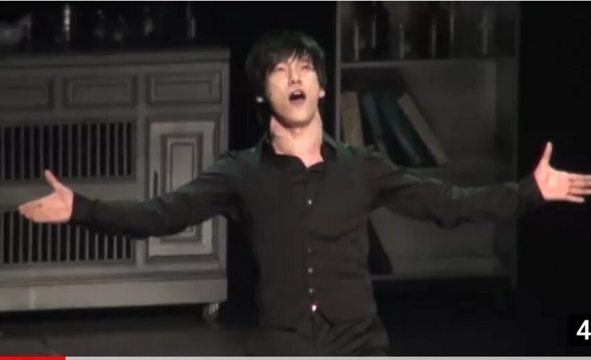 국내 탑 뮤지컬 배우 발성할때 목 상태ㄷㄷ...jpg | 인스티즈