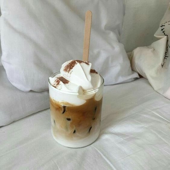 인스타용 침대 위 음식......jpg | 인스티즈