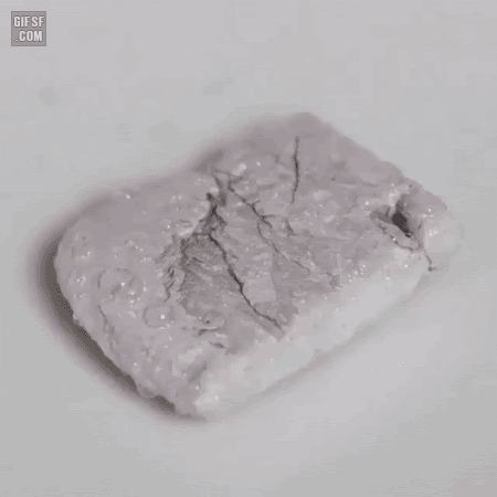 대기중 산소와 반응하는 순수 나트륨.gif | 인스티즈