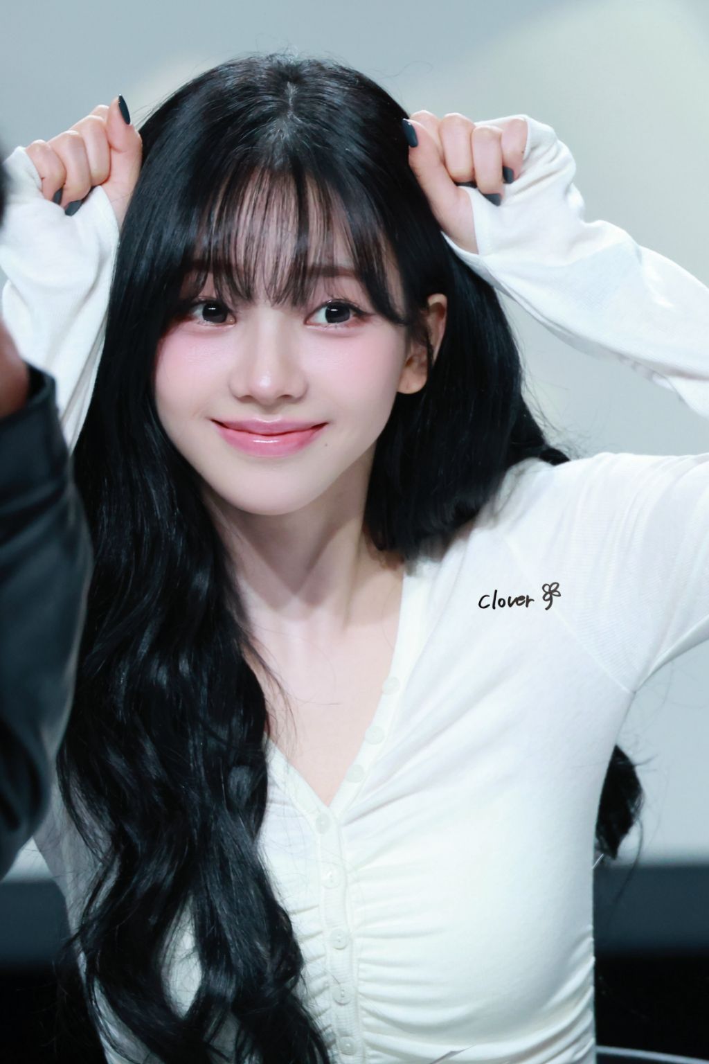 오늘자 카리나 역대급 미모 | 인스티즈