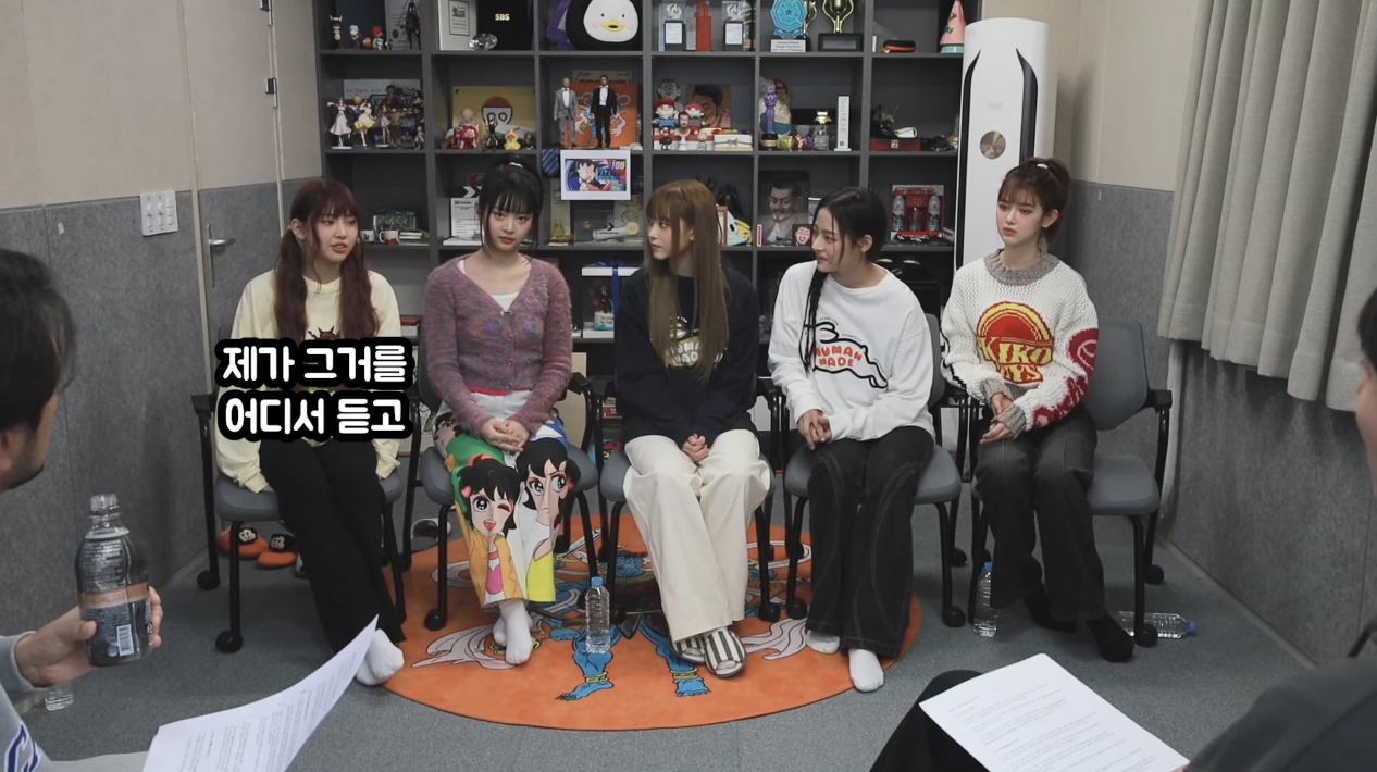 막내에게 현명한 모습 보여주는 뉴진스의 맏이 민지.jpg | 인스티즈