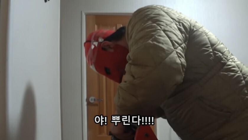모기 때문에 고생하는 여동생 | 인스티즈