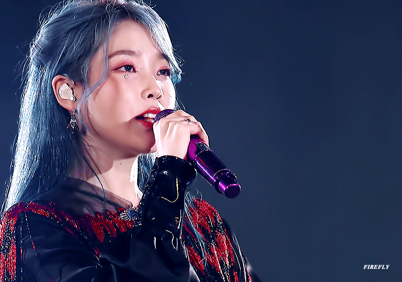 파랑머리 아이유.gif | 인스티즈