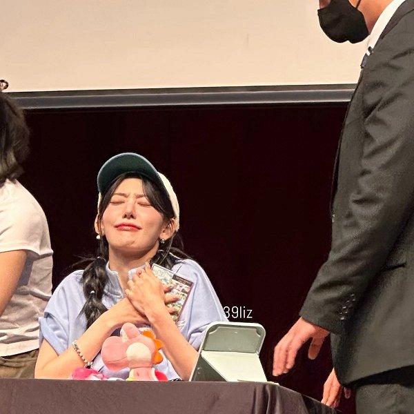 세라핌 팬싸가서 사쿠라를 합법적으로 괴롭히는 방법 | 인스티즈