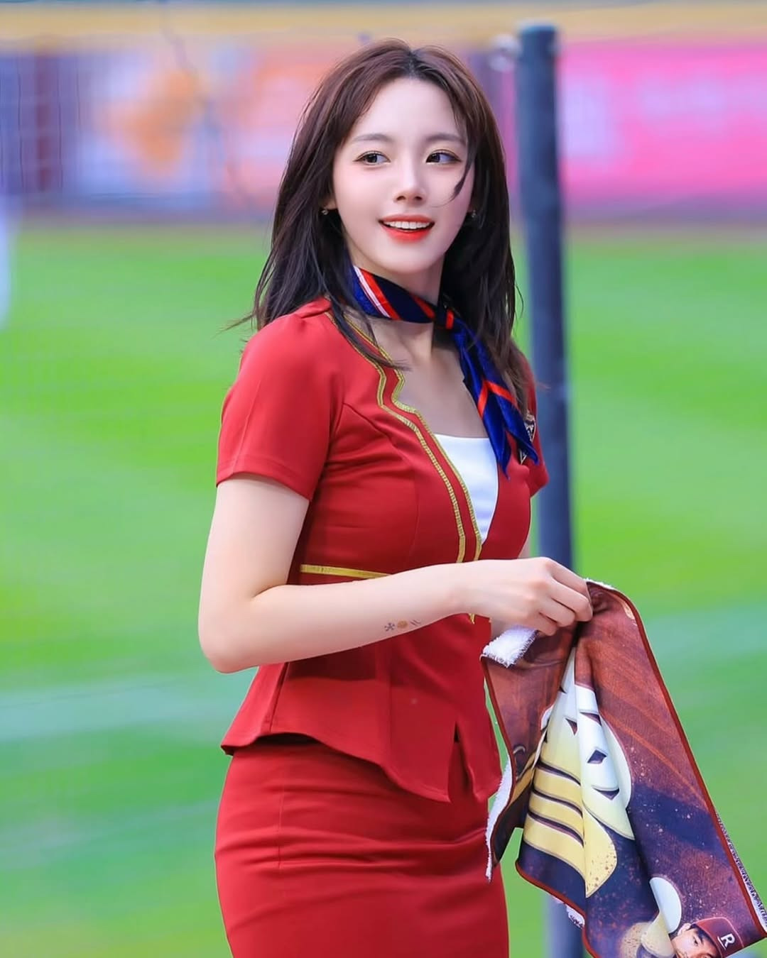 하지원 치어리더 스튜어디스 컨셉 복장.jpg | 인스티즈