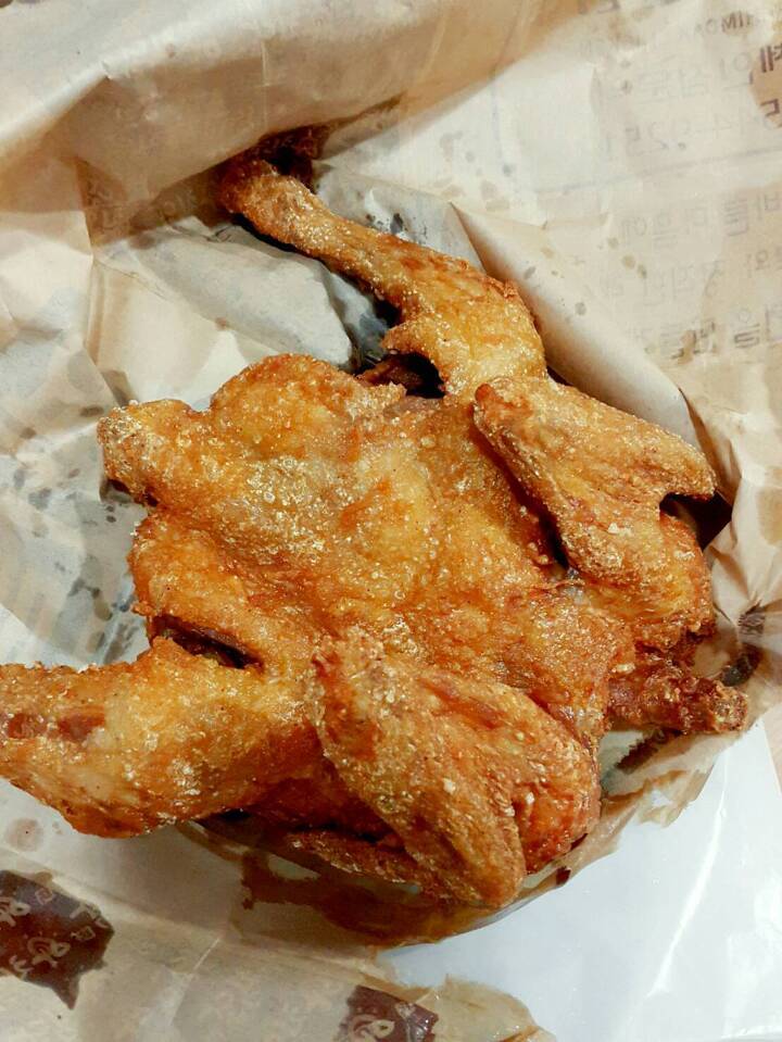 은근히 좋아하는 사람들이 많은 치킨 | 인스티즈