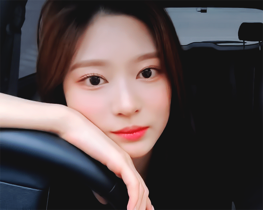 아이즈원 민주 얼굴 근황ㄷㄷㄷ.gif (스압) | 인스티즈