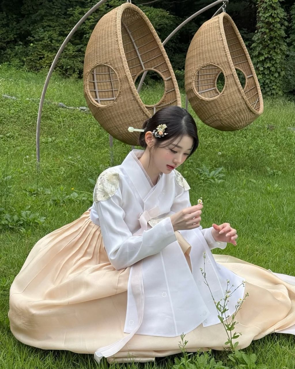 고백하면 의외로 받아 줄 것 같은 장원영 | 인스티즈