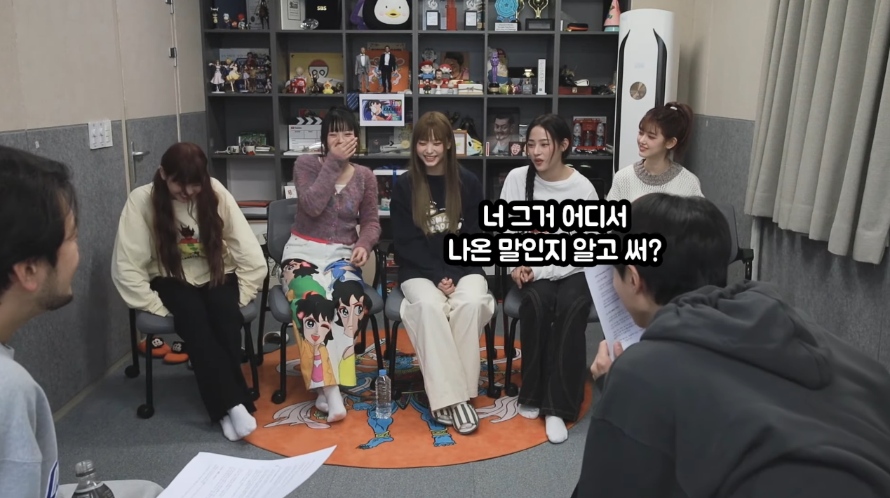 막내에게 현명한 모습 보여주는 뉴진스의 맏이 민지.jpg | 인스티즈