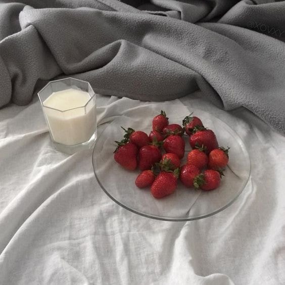 인스타용 침대 위 음식......jpg | 인스티즈
