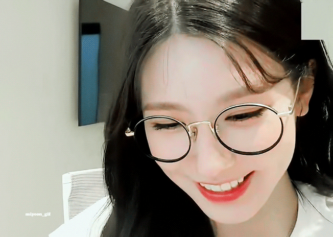 최근 (여자)아이들 미연.gif | 인스티즈