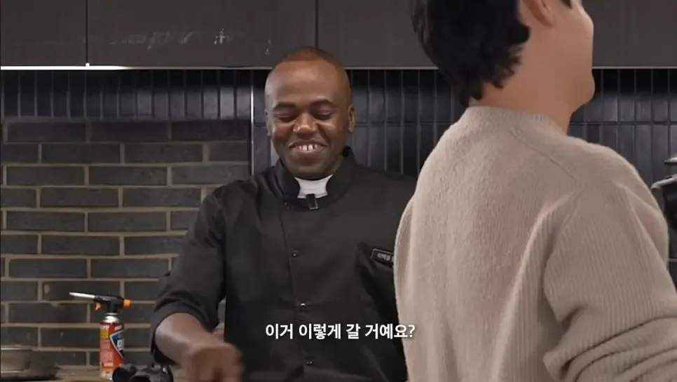 정신 나간 것 같은 흑백조리사ㅋㅋㅋㅋ(feat. 조나단) | 인스티즈