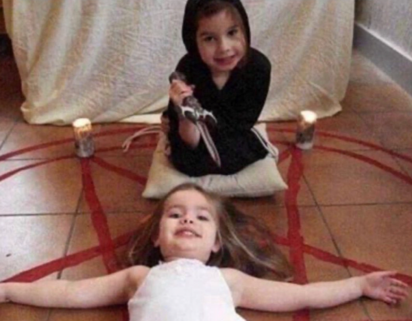 (기괴) 정체불명의 앱스타인 추가 공개사진 | 인스티즈