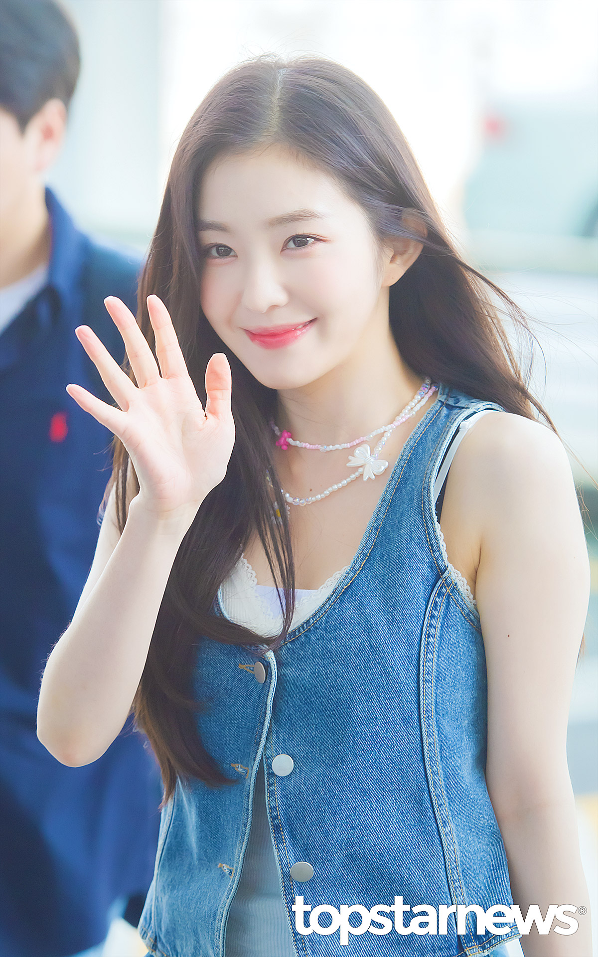 최근 공항 출국하는 아이린.jpgif | 인스티즈