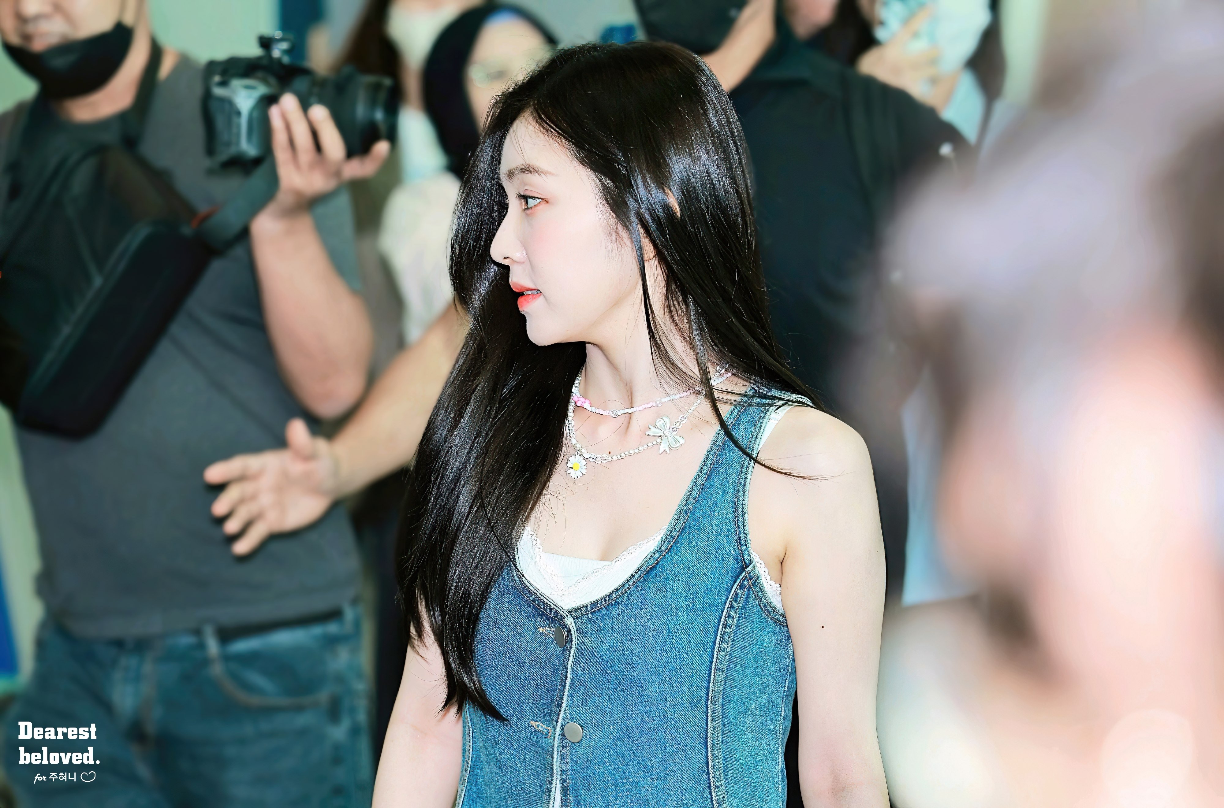 최근 공항 출국하는 아이린.jpgif | 인스티즈