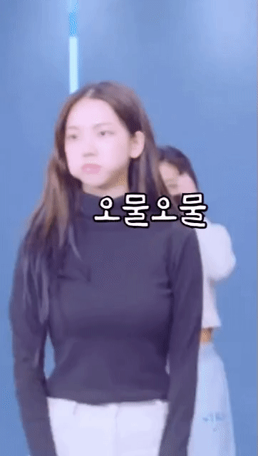 하얀 원피스 카리나 | 인스티즈