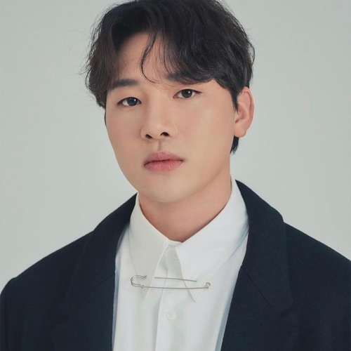 군대 훈련소가서 진짜 겁나게 먹었다는 가수 | 인스티즈