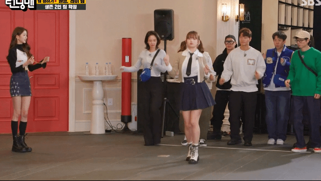 유재석 편애하는 장원영.gif | 인스티즈
