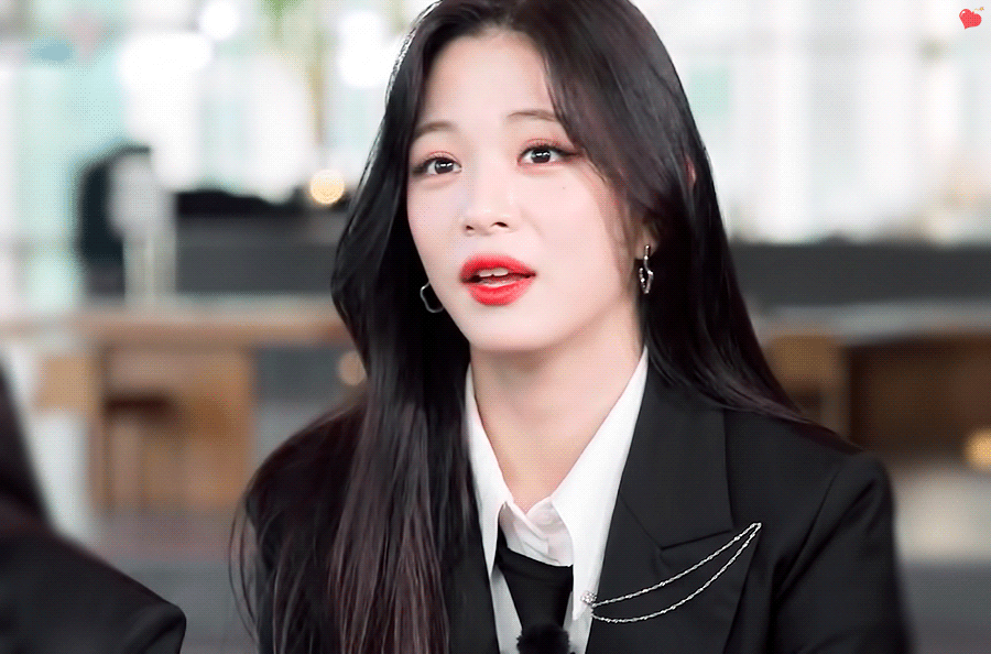 (스압)얼굴도 몸매도 이쁜 프로미스나인 이채영.jpgif | 인스티즈