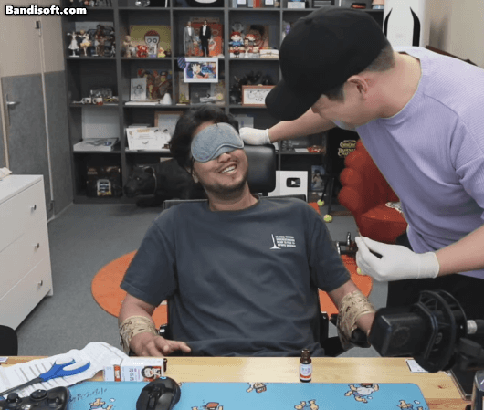 침착맨 입 안에 알보칠 바르는 김풍.gif | 인스티즈