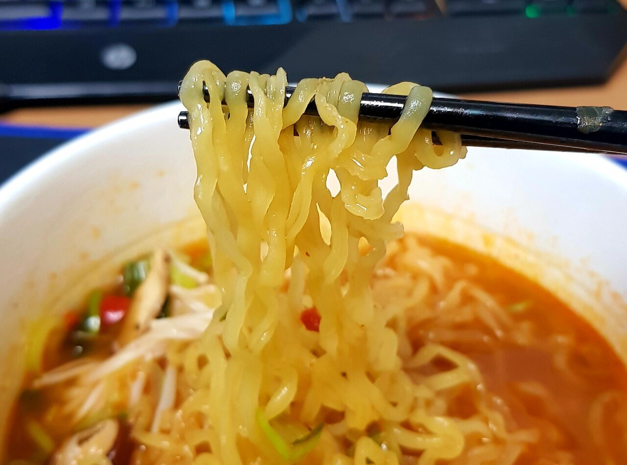 생각보다 엄청 맛있었던 컵라면...jpg - 웃긴자료 ‥‥‥‥‥、 - 도탁스 (DOTAX) 생각보다 엄청 맛있었던 컵라면...jpg