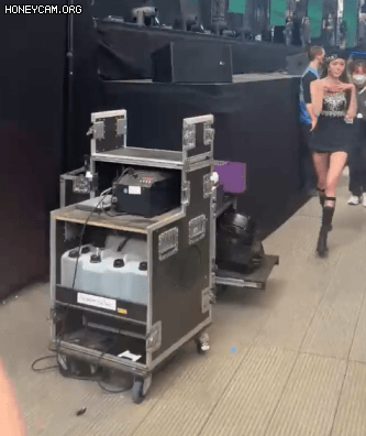 봐도 봐도 늘 새로운 아이브 장원영 다리길이.gif | 인스티즈