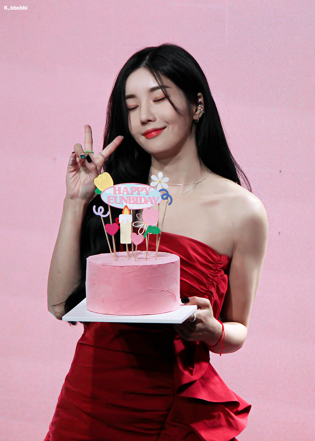 (스압)더 예뻐진 최근 권은비.jpgif | 인스티즈