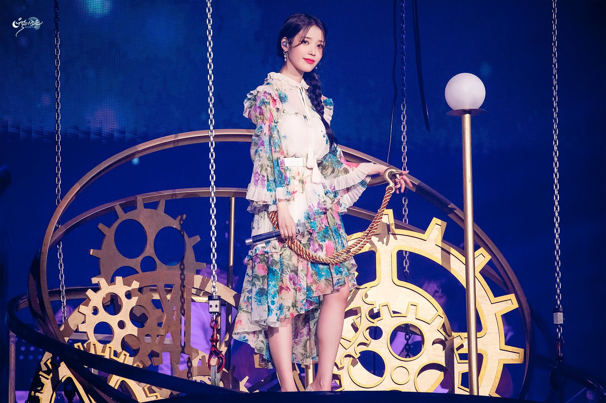 아이유:2022년에 콘서트 2번밖에 안했으니 내년에른 본격적으로 달린다! | 인스티즈