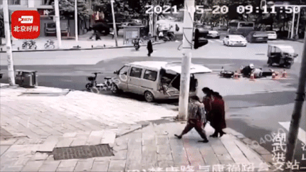 중국 도로 폭발 사고.gif | 인스티즈