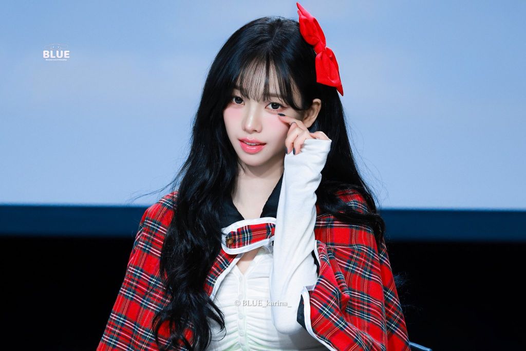 오늘자 카리나 역대급 미모 | 인스티즈