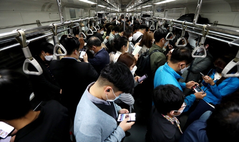 서울 지하철 처음 본 사람들이 놀라는 것.jpg | 인스티즈