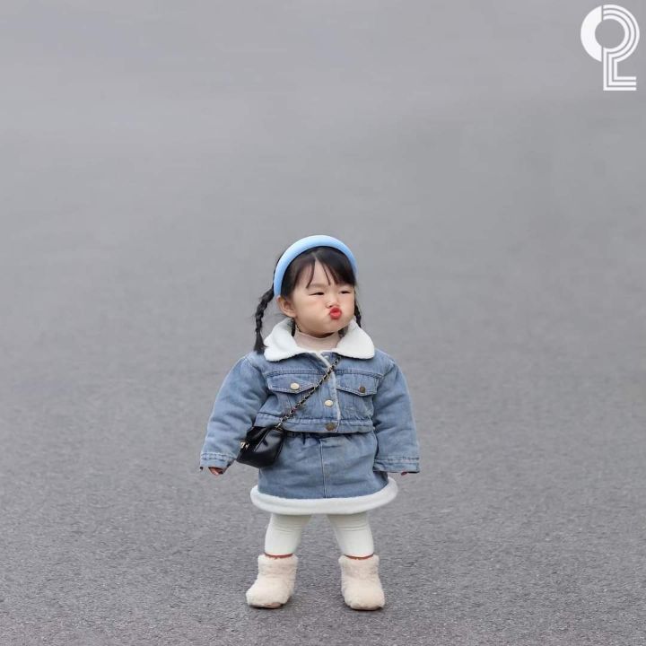 매일 아침마다 등원룩 OOTD 찍는 아기 | 인스티즈