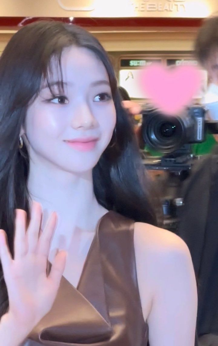 행사장에서 팬들 폰카에 찍힌 카리나 실물 느낌 | 인스티즈