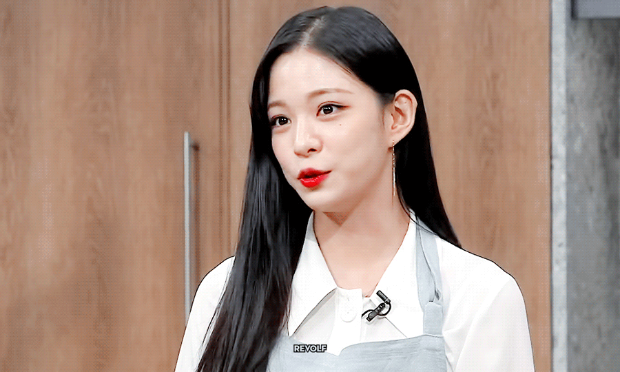 (스압)얼굴도 몸매도 이쁜 프로미스나인 이채영.jpgif | 인스티즈