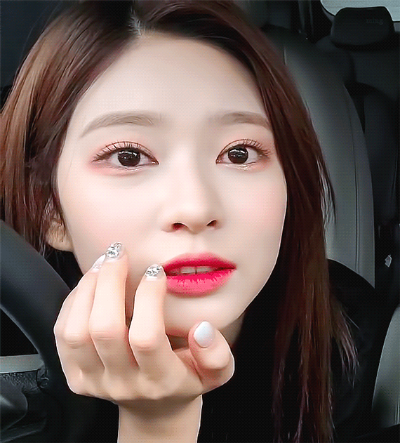 아이즈원 민주 얼굴 근황ㄷㄷㄷ.gif (스압) | 인스티즈