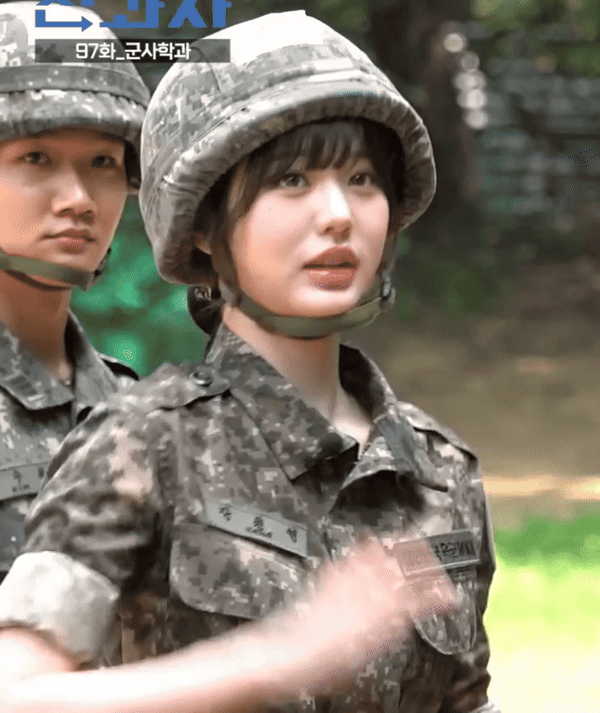 신병 장원영.gif | 인스티즈