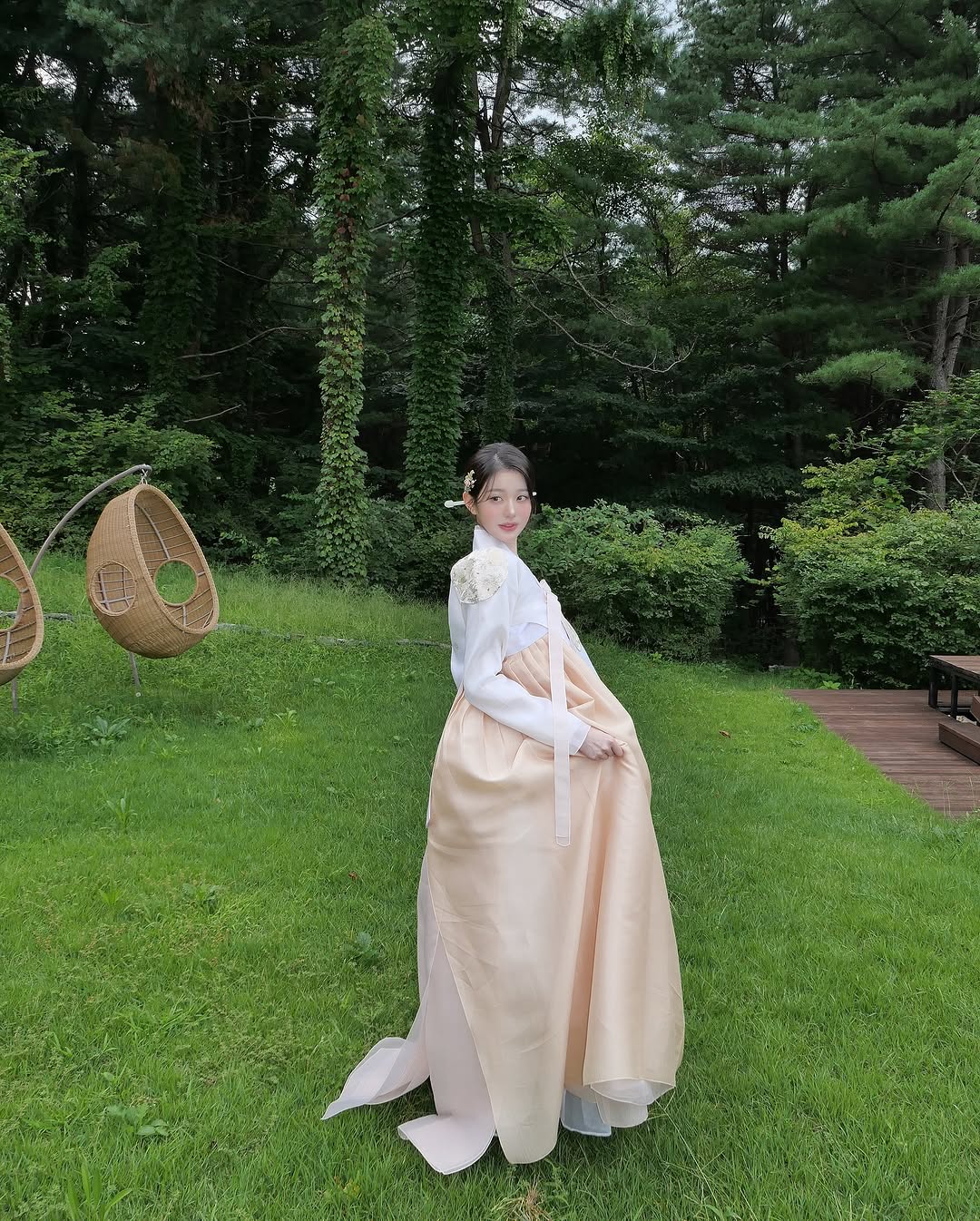 오늘자 한복입은 장원영 인스타그램.jpg | 인스티즈