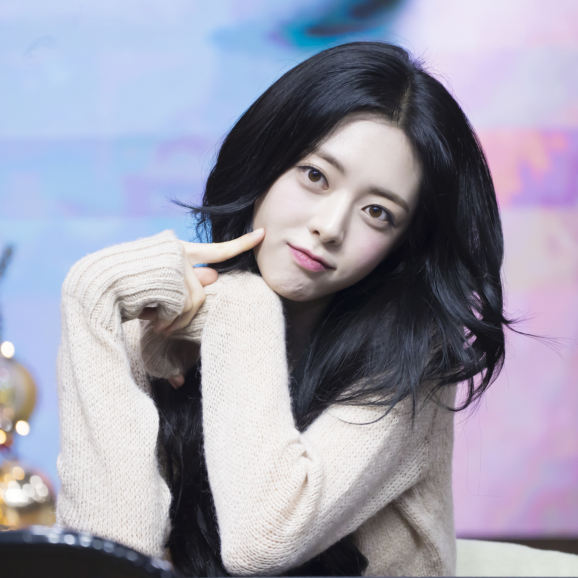 (스압)여자여자한 ITZY 유나.jpgif | 인스티즈