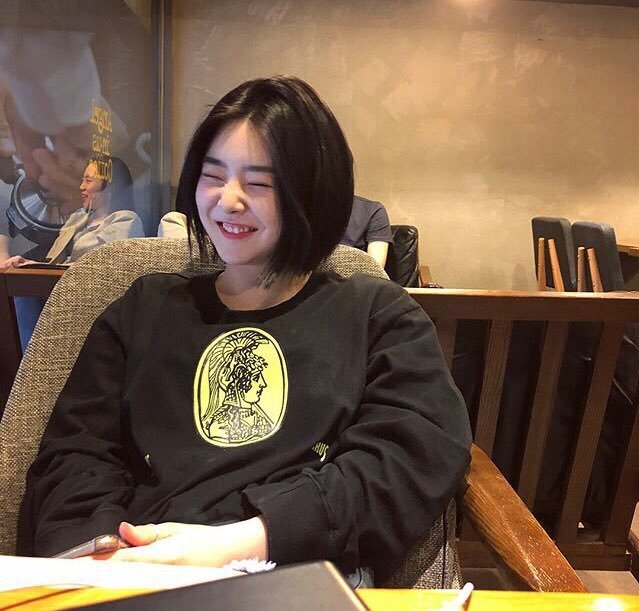 브레이브걸스 단발좌 유나.jpg | 인스티즈