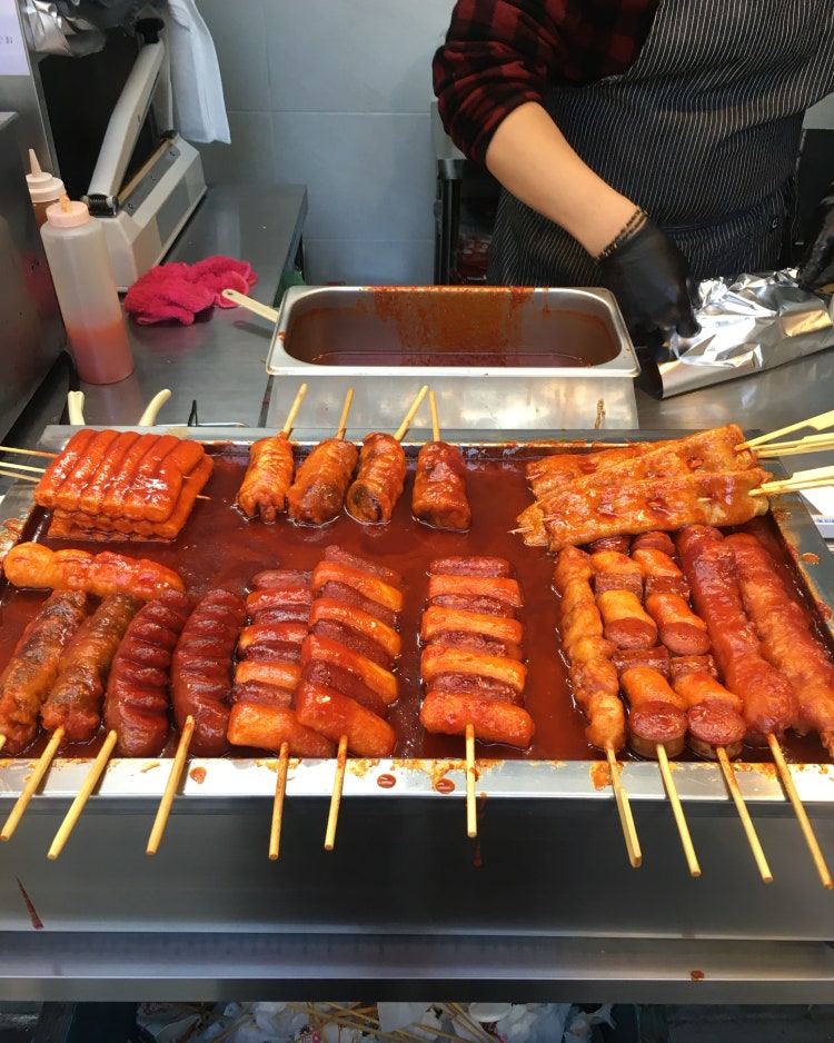 순대꼬치랑 다양한 꼬치를 파는 1호선 남영역에 있는 꼬치집 | 인스티즈