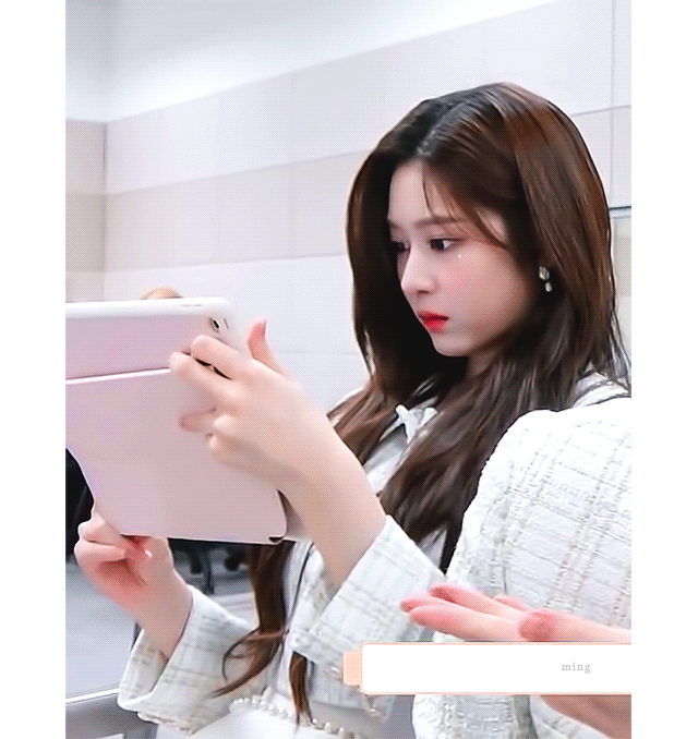 보스 아이즈원 민주.gif (스압,움짤 多) | 인스티즈