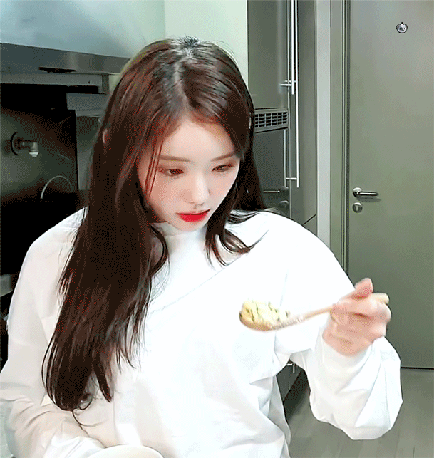 (스압)어제 브이앱 루다네 두부가게 루다.gif | 인스티즈