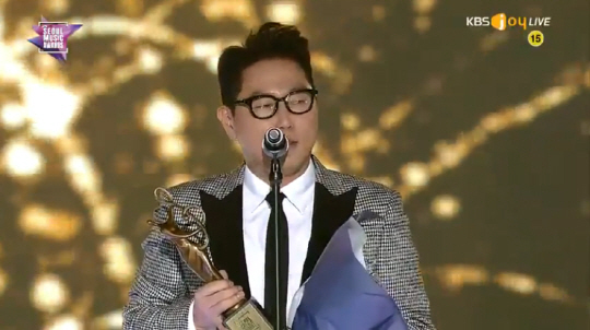 2017년 묻힐뻔 하다가 갑자기 인터넷에 화제되더니 그 해 씹어먹은 발라드 | 인스티즈