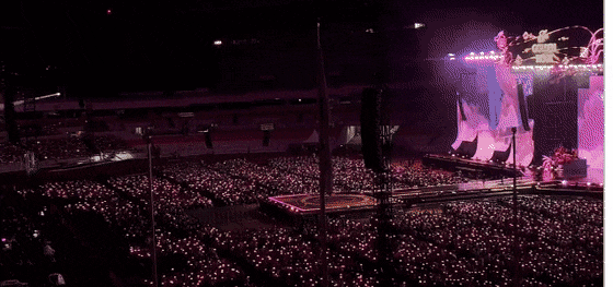 아이유 콘서트 관객석 분위기 | 인스티즈