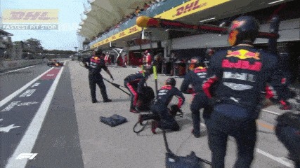 F1 피트인 미친 팀워크.gif | 인스티즈