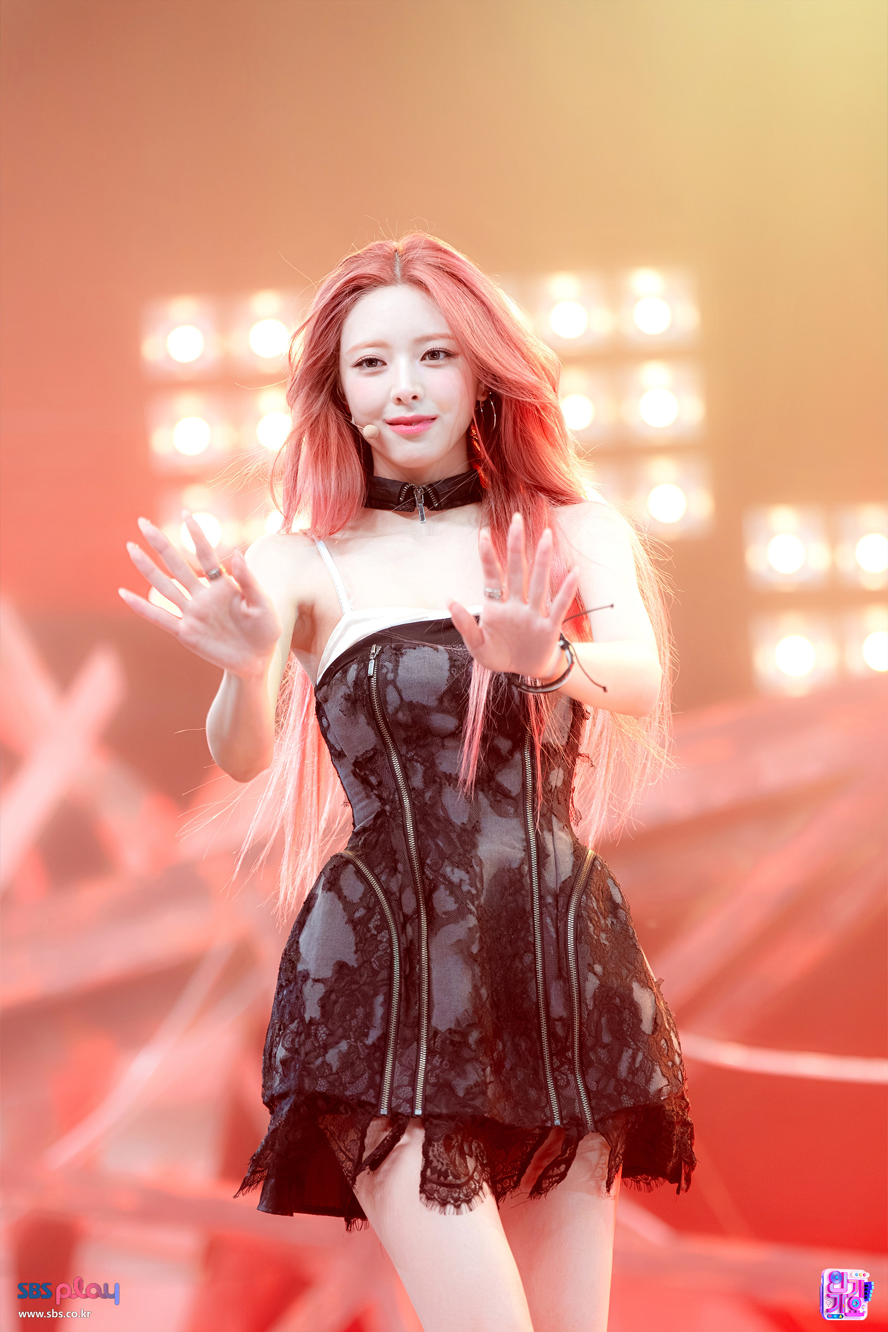 (스압)여자여자한 ITZY 유나.jpgif | 인스티즈