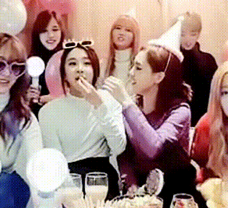 동생들 먹이는 나연 | 인스티즈